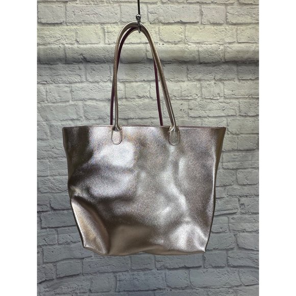 Bath and Bodyworks Handbags - Bath & Body Works VIP Pink Rose Gold Metallic Shimmer Zippered Tote Faux Leather